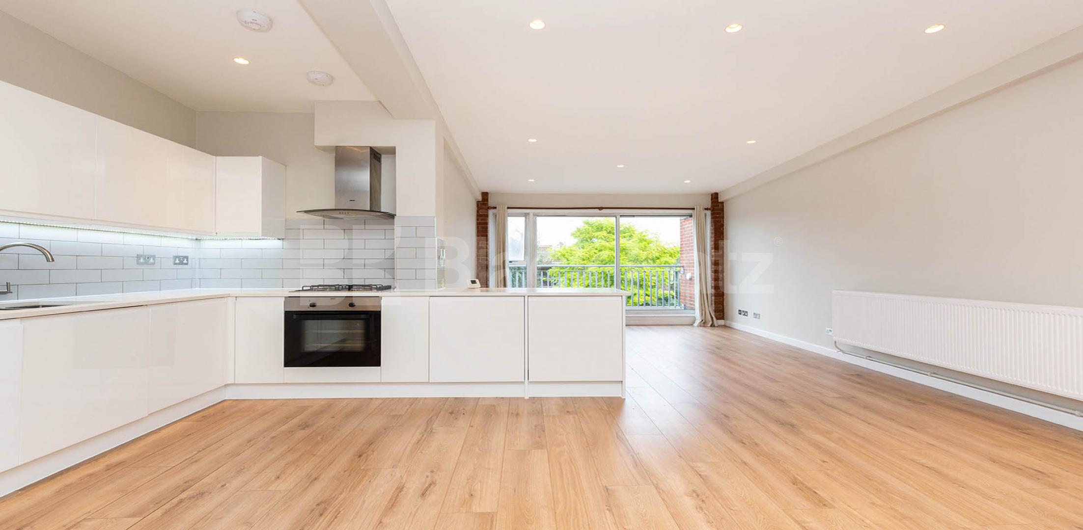 			NEWLY RENOVATED 2 BED, 2 Bedroom, 1 bath, 1 reception Apartment			 GROVE HOUSE-TUDOR ROAD, HACKNEY-BETHNAL GREEN-LONDON FIELDS